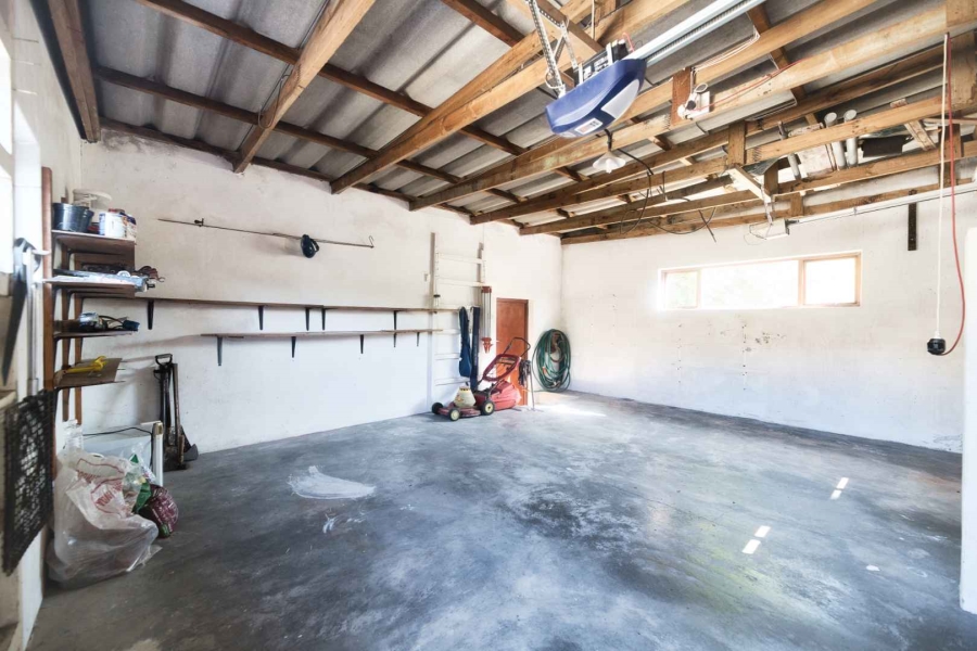 4 Bedroom Property for Sale in Westcliff Western Cape
